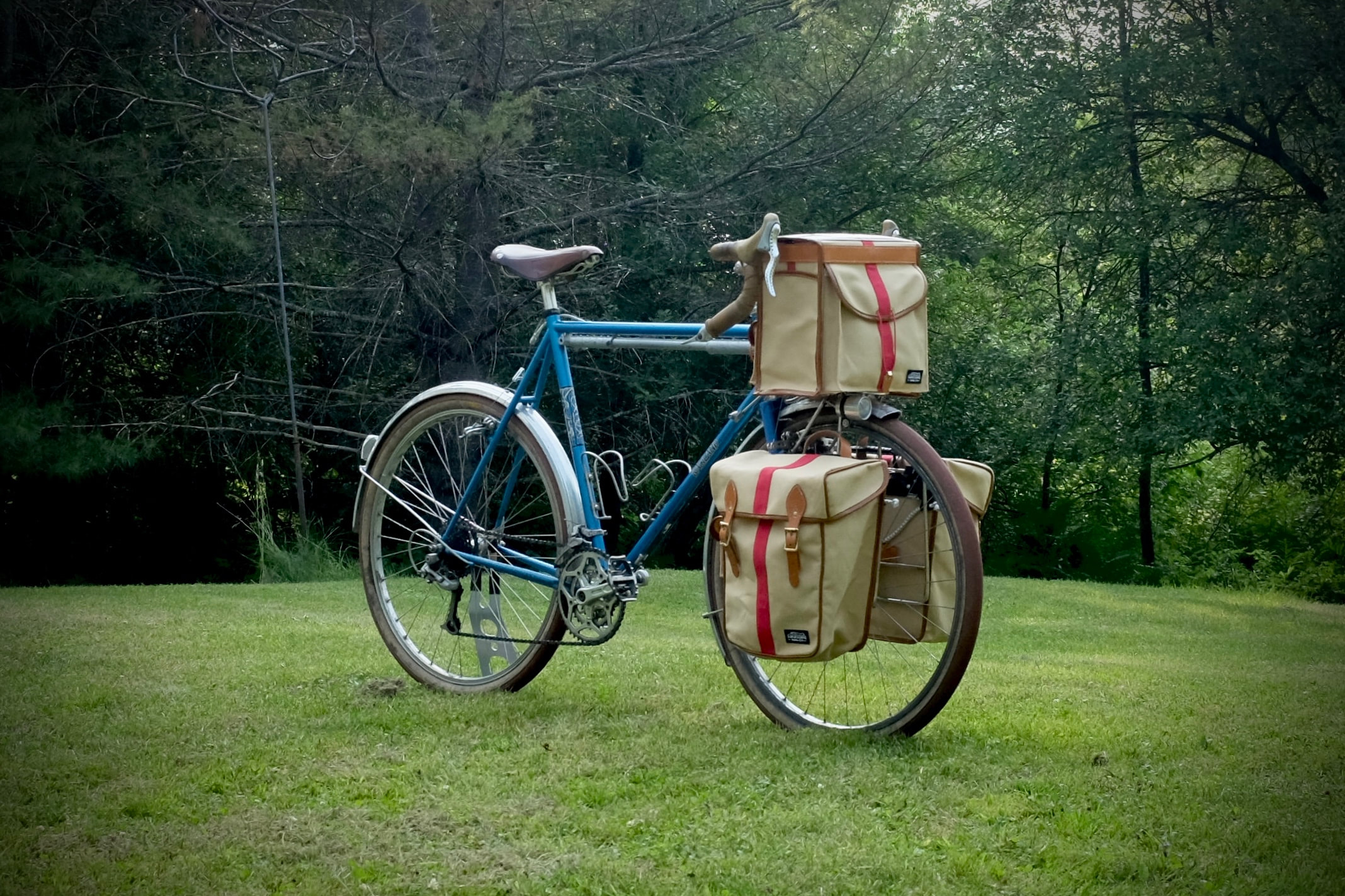 Panniers Berthoud 1500RES with spring gray